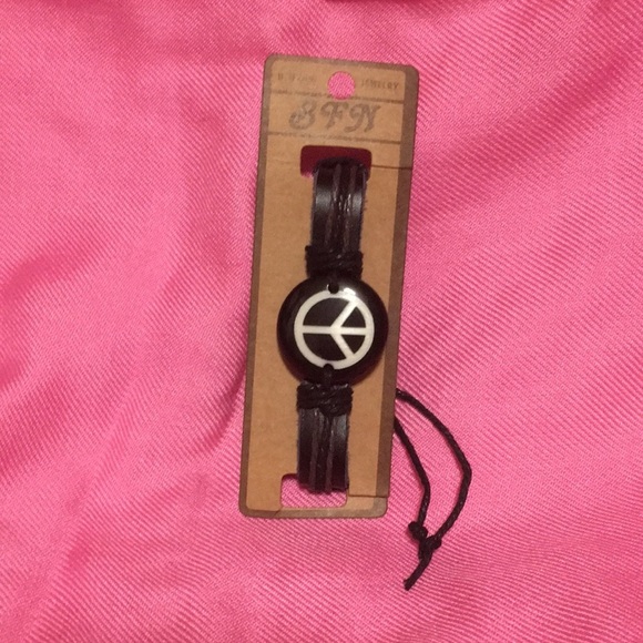 FINAL MARKDOWN NOC Beifenni Jewelry Peace Sign Leather Bracelet - Picture 1 of 7